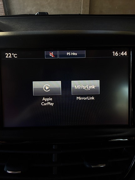 Peugeot 208 18 of 25