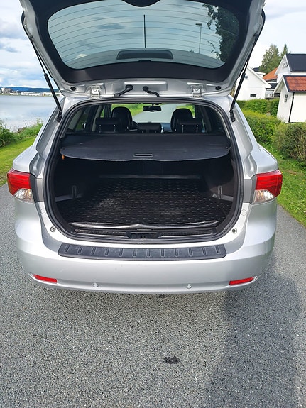 Toyota Avensis 12 of 14