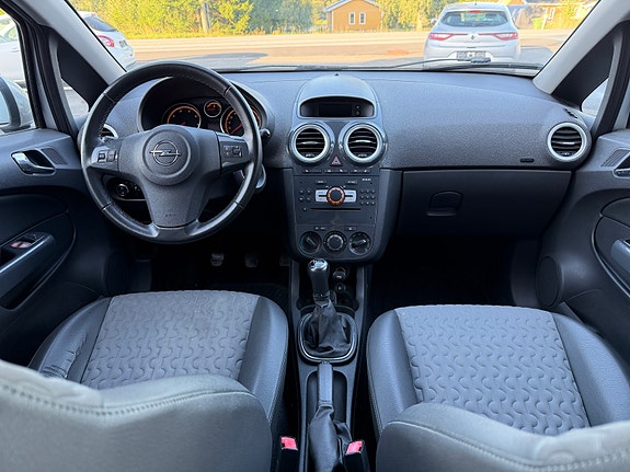 Opel Corsa 9 of 13