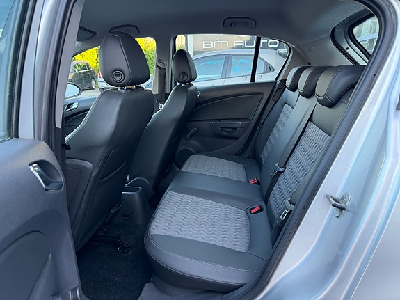 Opel Corsa 11 of 13