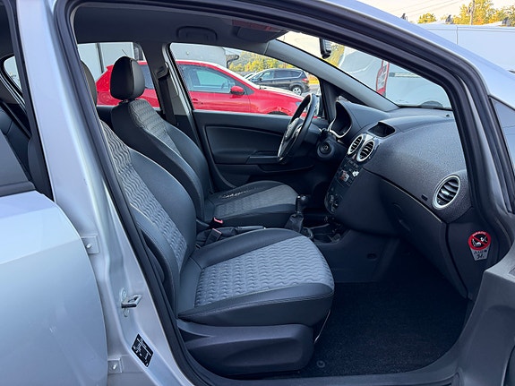 Opel Corsa 13 of 13