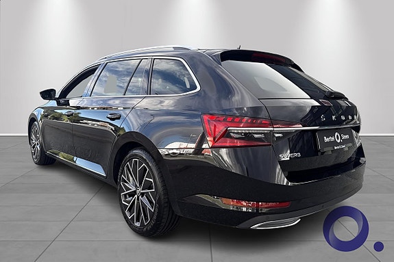 Skoda Superb 3 of 5