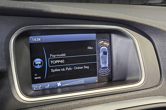 Volvo V40 24 of 30