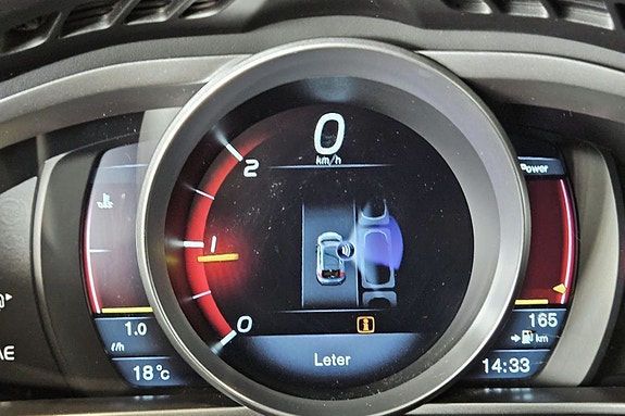 Volvo V40 23 of 30