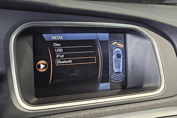 Volvo V40 19 of 30