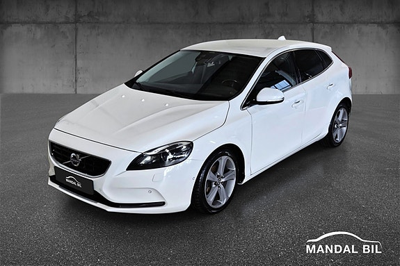 Volvo V40 7 of 30