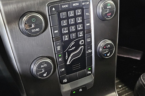 Volvo V40 21 of 30
