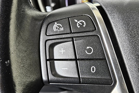 Volvo V40 26 of 30