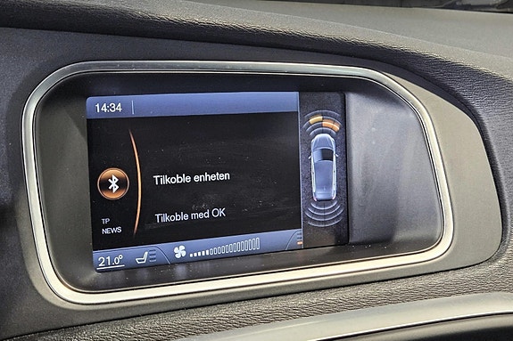 Volvo V40 20 of 30