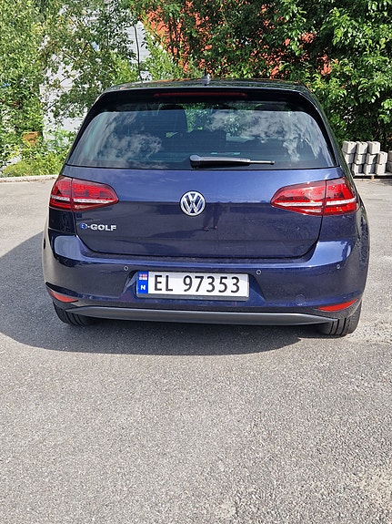 Volkswagen e-Golf VII 4 of 20