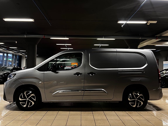 Toyota Proace City 2 of 5