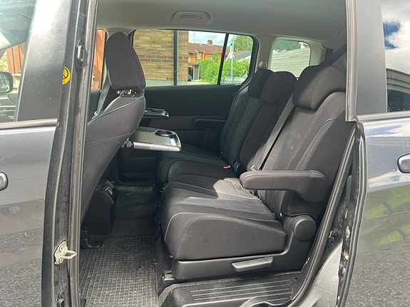 Mazda 5 21 of 30