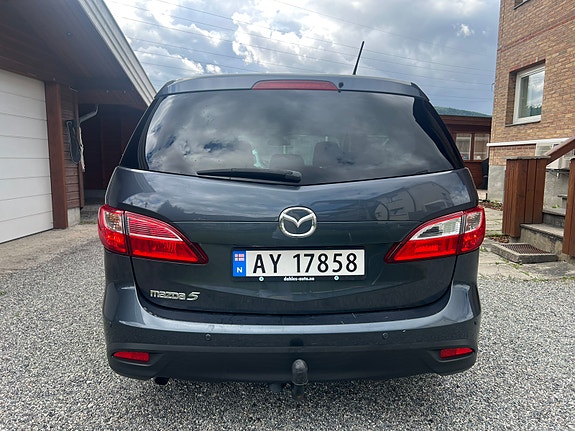 Mazda 5 10 of 30