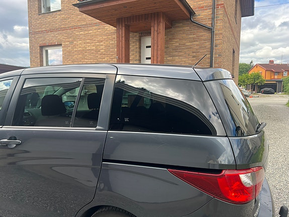 Mazda 5 17 of 30