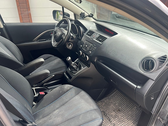 Mazda 5 24 of 30
