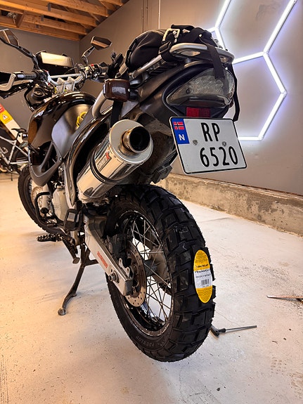 BMW F 650 Funduro 13 of 13