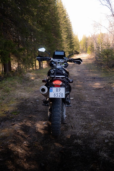 BMW F 650 Funduro 9 of 13