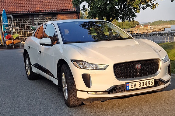 Jaguar I-PACE 2 of 19