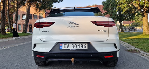 Jaguar I-PACE 6 of 19