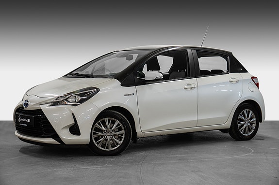 Toyota Yaris 2 of 5