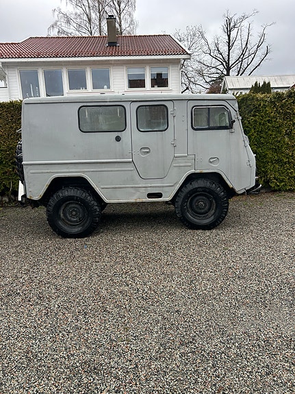 Volvo 2 of 10