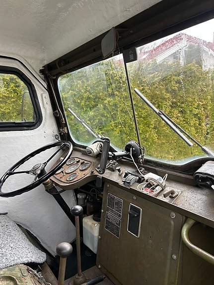 Volvo 6 of 10