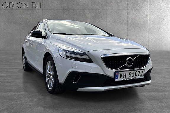 Volvo V40 Cross Country 4 of 5