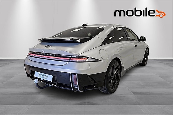 Hyundai Ioniq 6 3 of 25