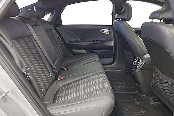 Hyundai Ioniq 6 22 of 25