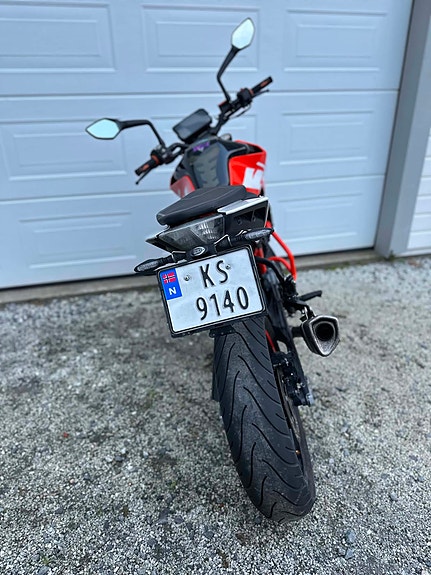 KTM 125 Duke 2 of 11