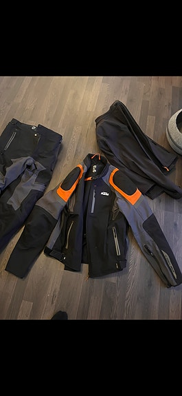 KTM 125 Duke 9 of 11