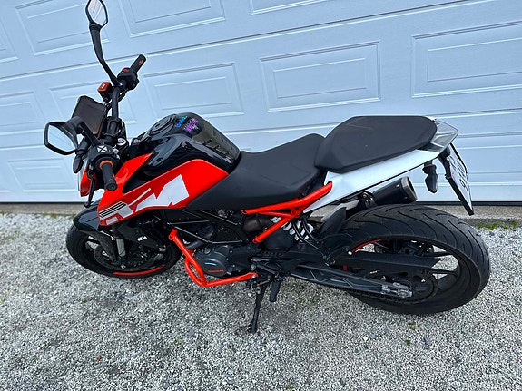 KTM 125 Duke 8 of 11