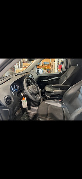 Mercedes-Benz eVito 112 7 of 7