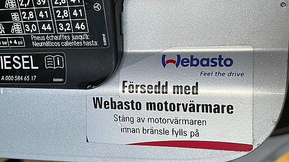 Mercedes-Benz C320 18 of 24