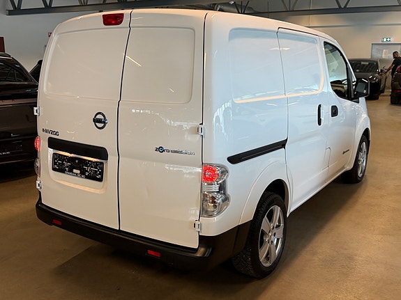 Nissan e-NV200 4 of 5