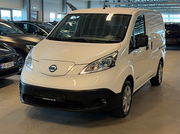 Nissan e-NV200 2 of 5
