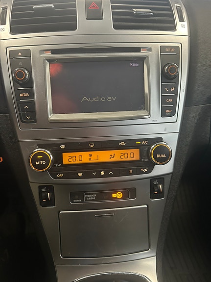 Toyota Avensis 7 of 30