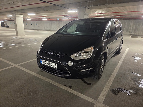 Ford S-MAX 4 of 9