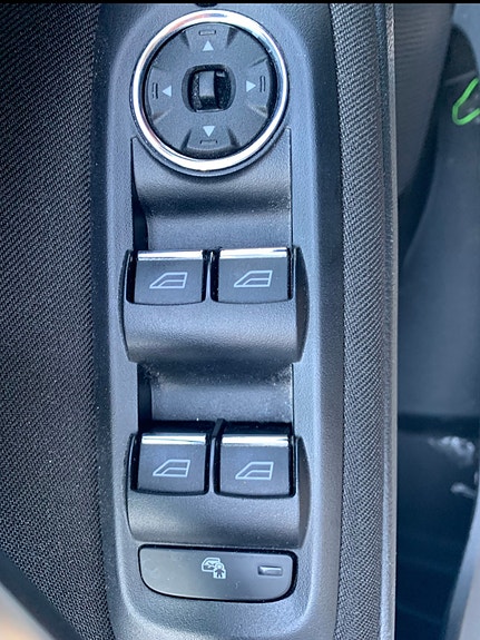 Ford S-MAX 9 of 9