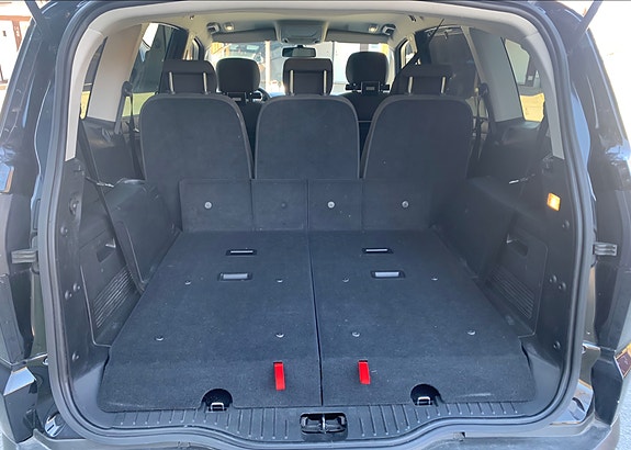 Ford S-MAX 7 of 9