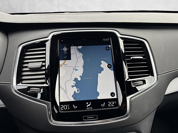 Volvo XC90 23 of 30