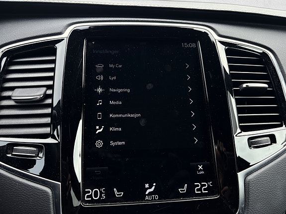Volvo XC90 28 of 30