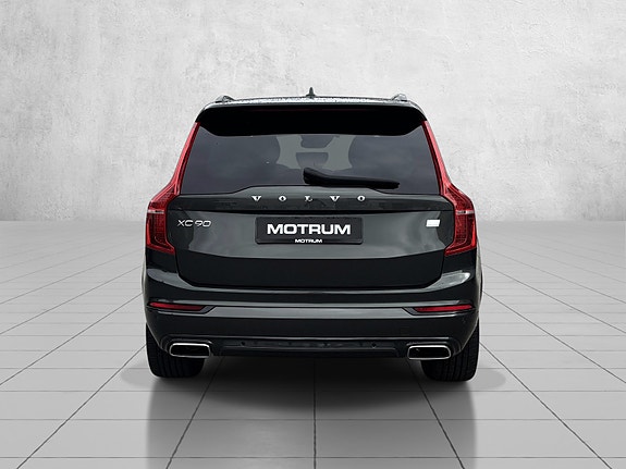 Volvo XC90 6 of 30