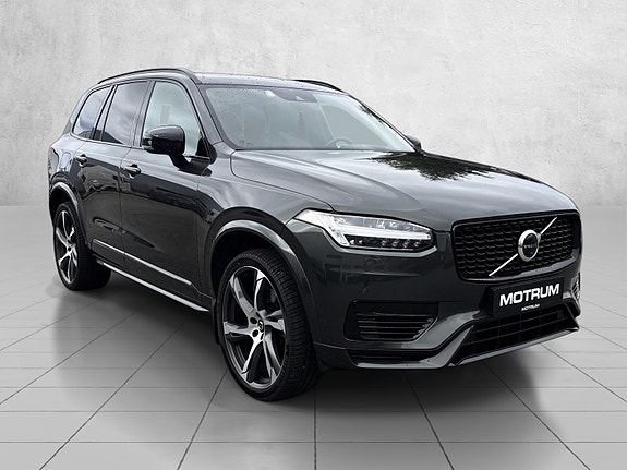 Volvo XC90 3 of 30