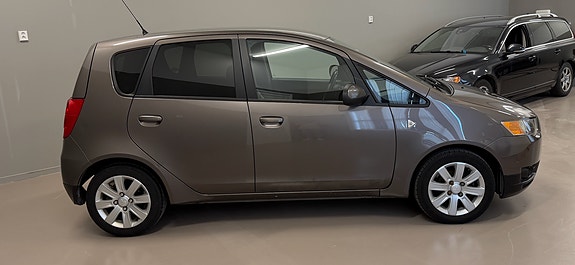 Mitsubishi Colt 5 of 15