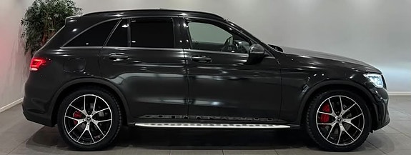 Mercedes-Benz GLC300 e 12 of 12