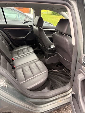 Volkswagen Golf V 8 of 12