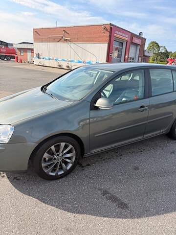 Volkswagen Golf V 6 of 12