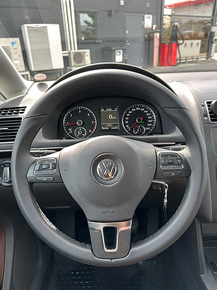 Volkswagen Touran 17 of 24