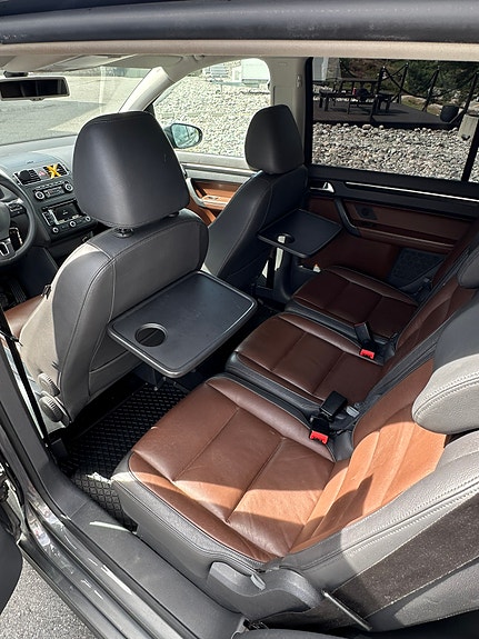 Volkswagen Touran 10 of 24